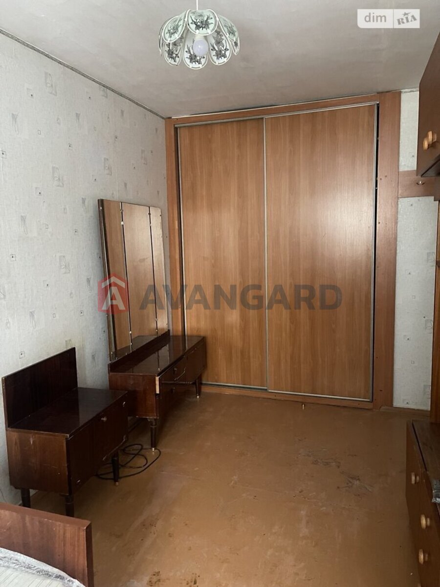 2 ��. ��������, 46/28/6 ��. �., 4/5 ������ ���� 6