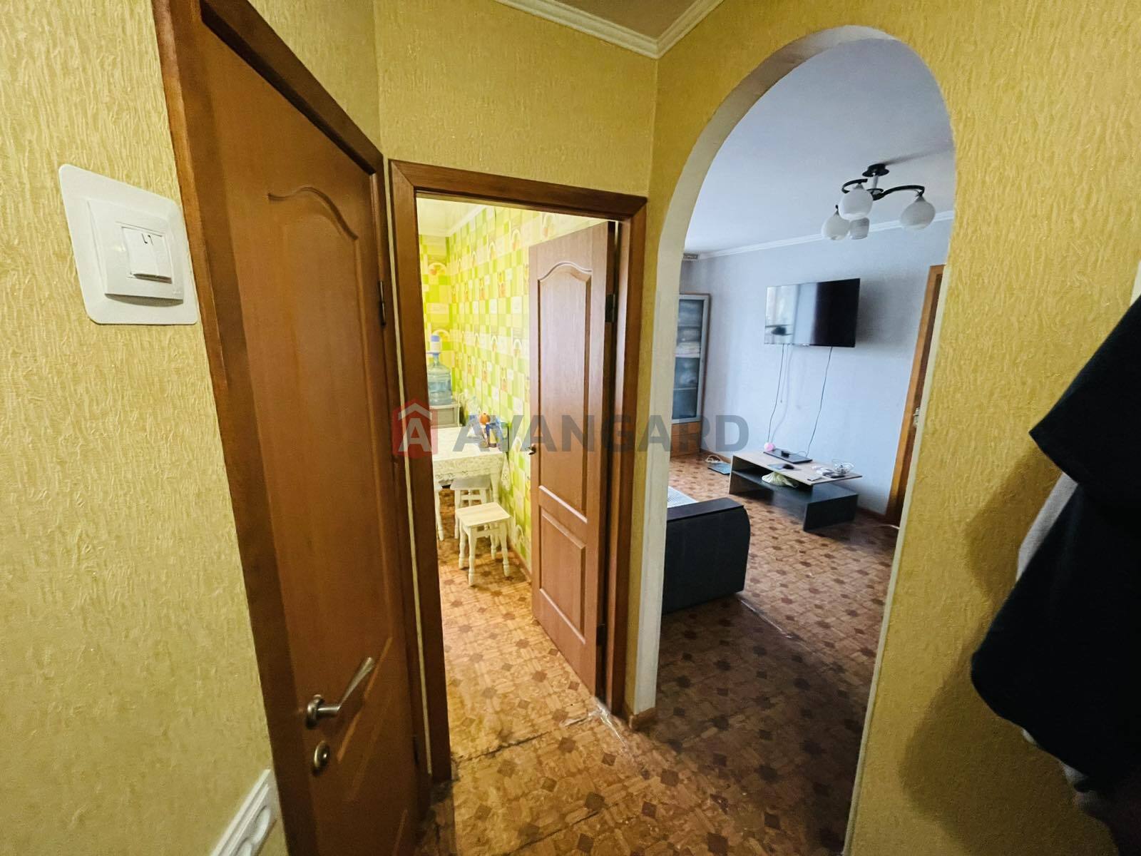 2 ����. ��������, 45/-/8 ��. �., 3/5 ���� ���� 7