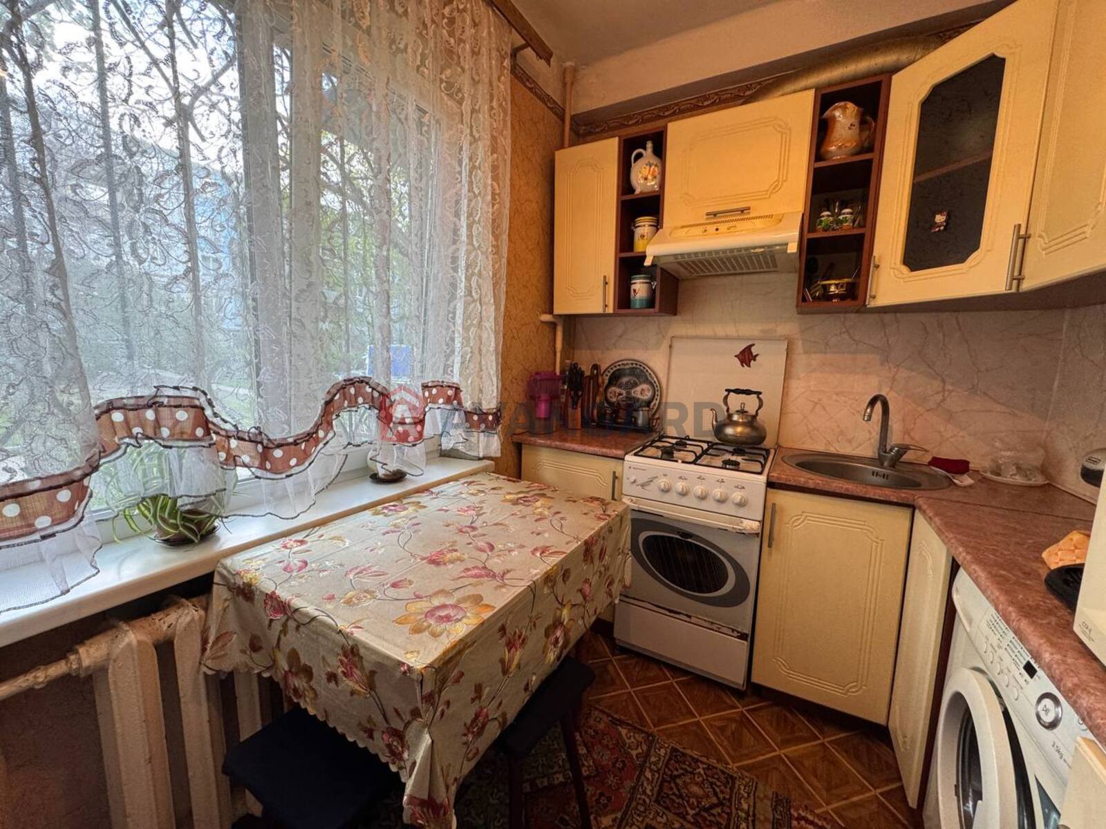 2 ����. ��������, 44.41/30.32/7 ��. �., 1/5 ���� ���� 14