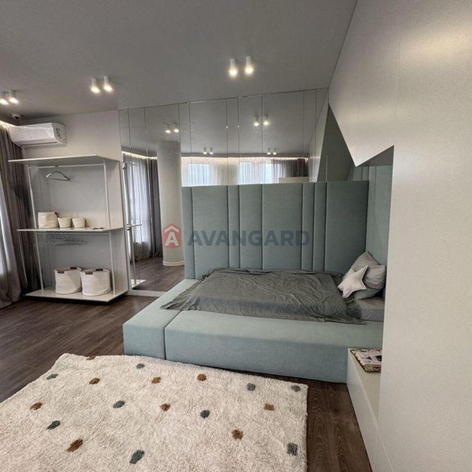 2 ��. ��������, 71/-/20 ��. �., 5/15 ������ ���� 10