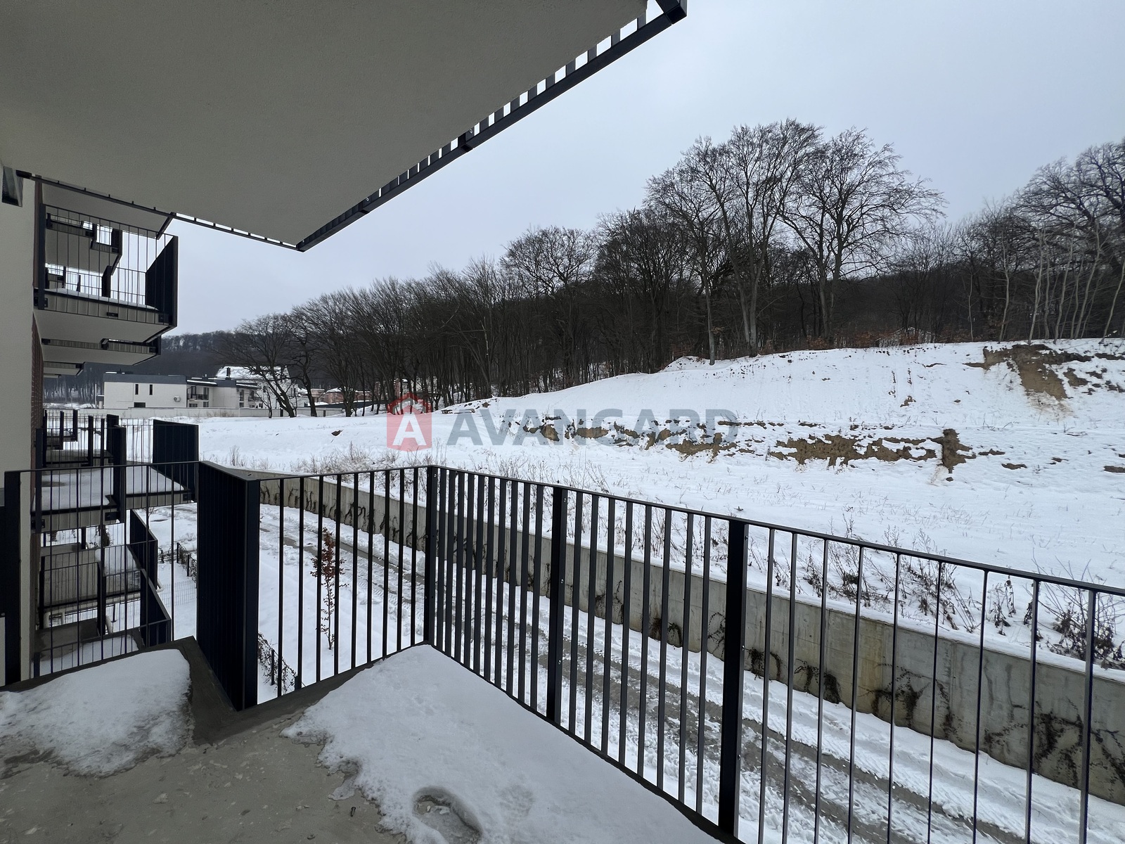 1 ��. ��������, 42,6/11.8/18.5 ��. �., 3/6 ������ ���� 17