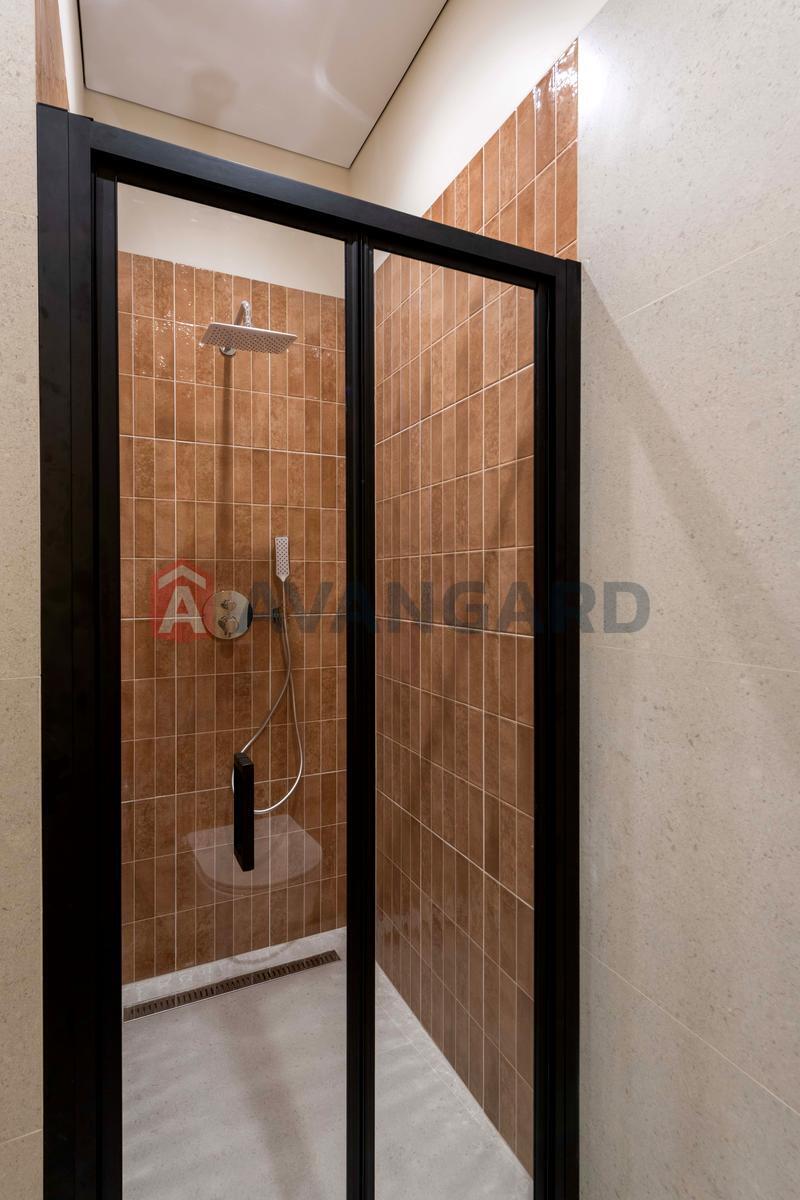 1 ��. ��������, 40 / 11 / 18 ��. �., 9/9 ������ ���� 11