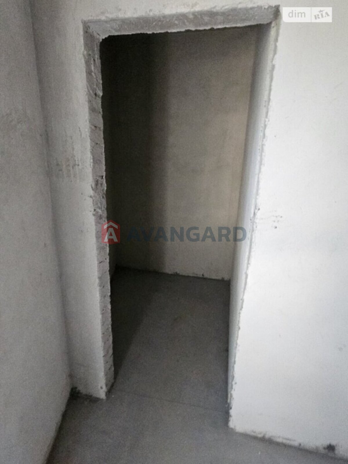 1 ��. ��������, 38/28/16 ��. �., 2/4 ������ ���� 7