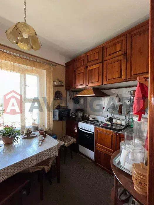 3 ��. ��������, 68/-/9 ��. �., 9/9 ������ ���� 15