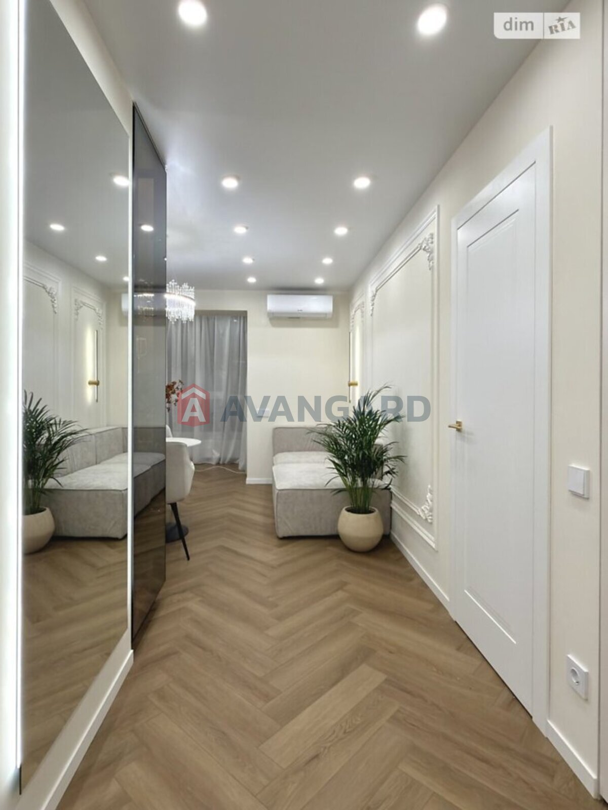 1 ����. ��������, 48/-/8 ��. �., 5/12 ���� ���� 11