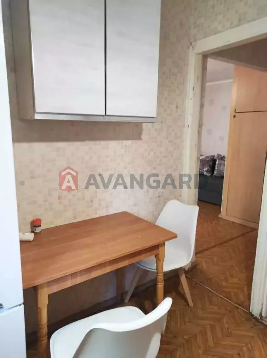 1 ����. ��������, 33/-/6 ��. �., 2/5 ���� ���� 6