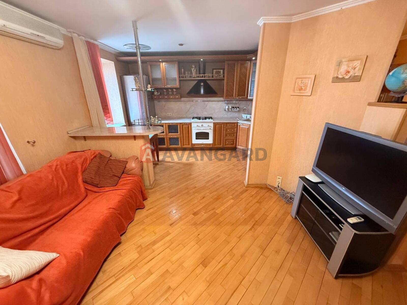 3 ��. ��������, 68/50/16 ��. �., 8/10 ������ ���� 20