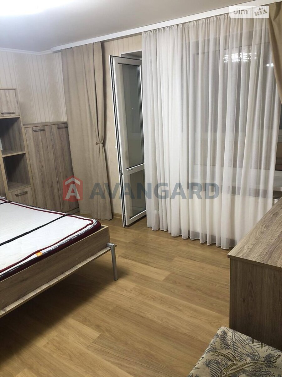 2 ��. ��������, 59/27/9 ��. �., 11/14 ������ ���� 25