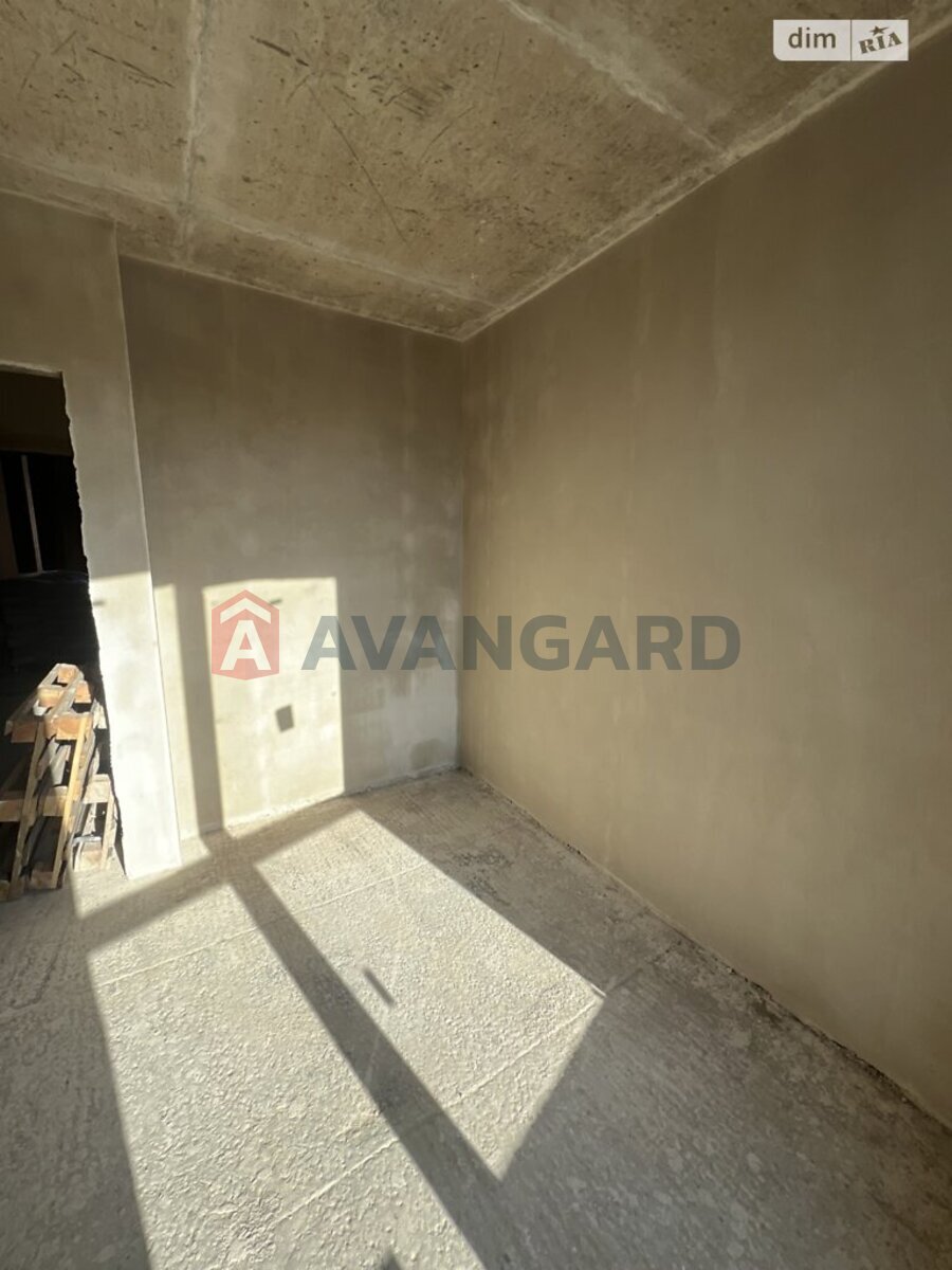 1 ��. ��������, 32/27/5 ��. �., 4/12 ������ ���� 12