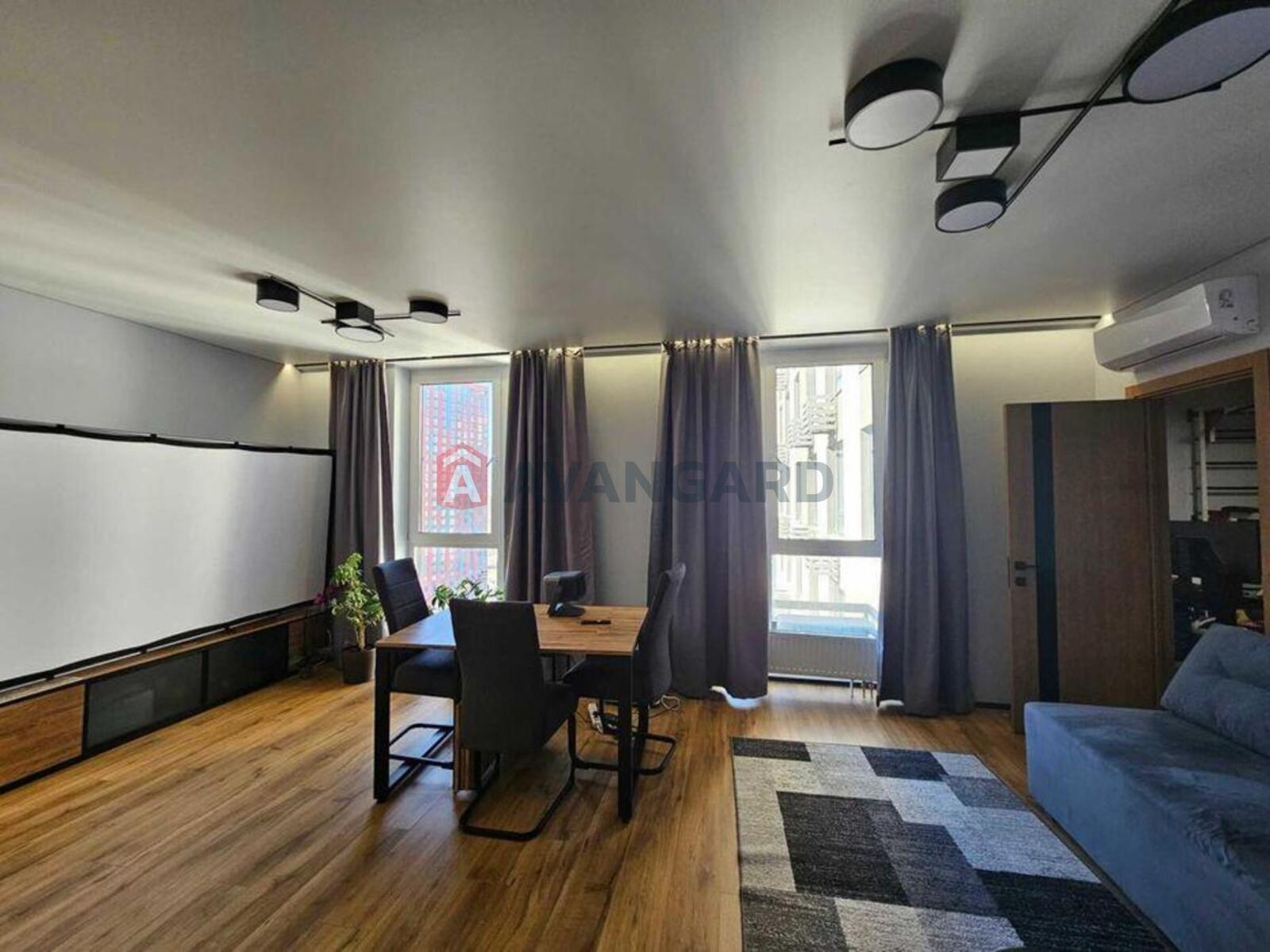 3 ��. ��������, 84/-/6 ��. �., 14/25 ������ ���� 1