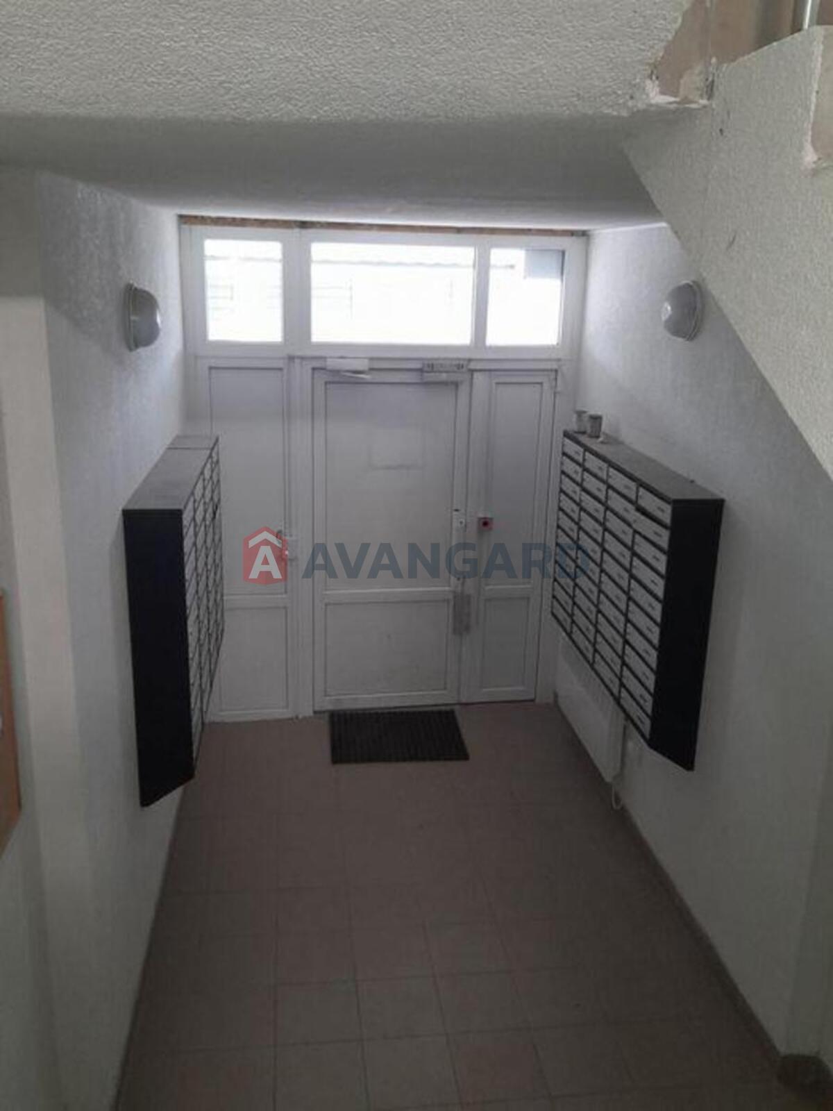 1 ��. ��������, 22/-/7 ��. �., 2/4 ������ ���� 4