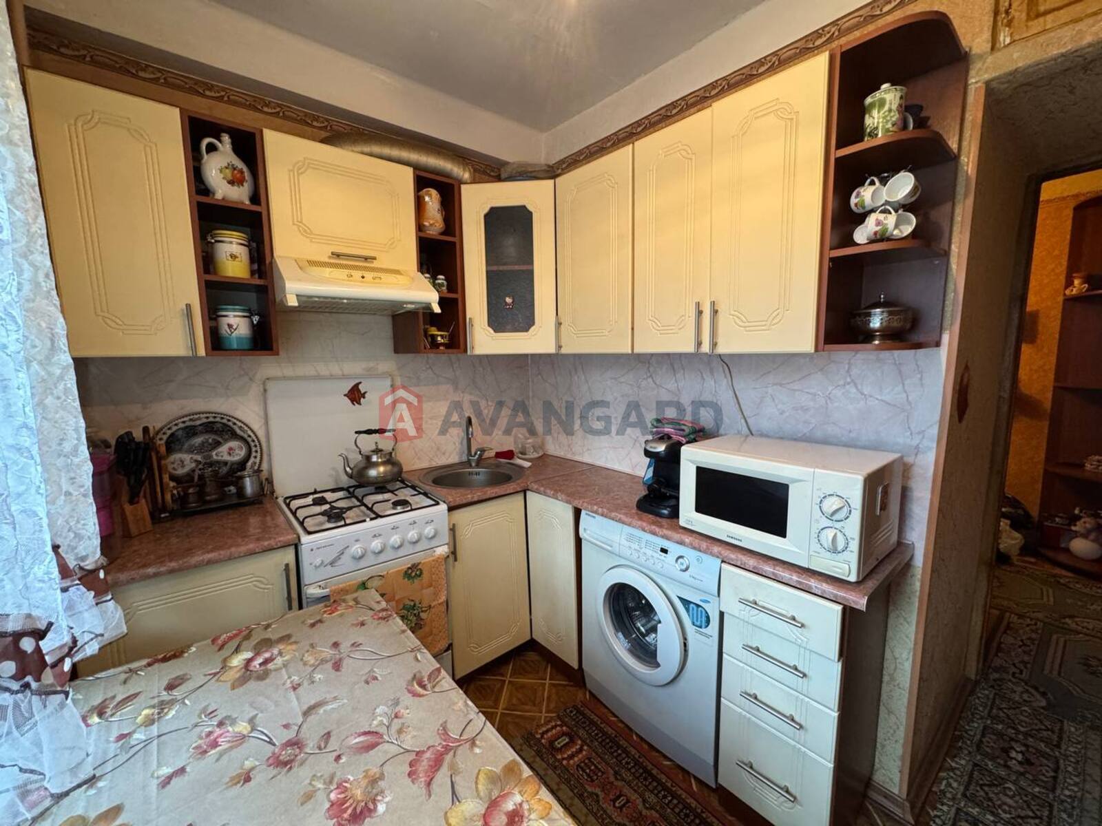 2 ����. ��������, 44.41/30.32/7 ��. �., 1/5 ���� ���� 13