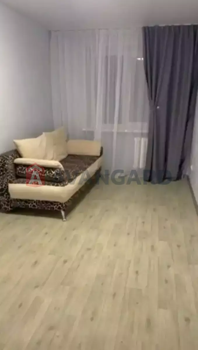 3 ����. ��������, 65/-/7 ��. �., 1/5 ���� ���� 10