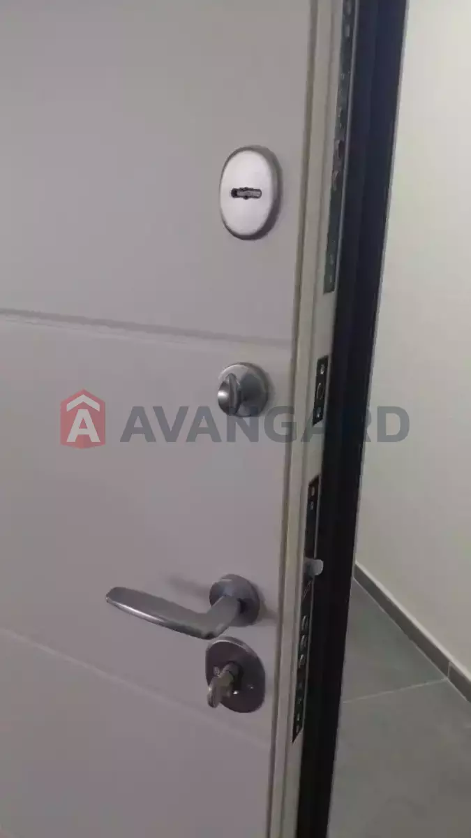 2 ��. ��������, 46/-/- ��. �., 8/10 ������ ���� 15