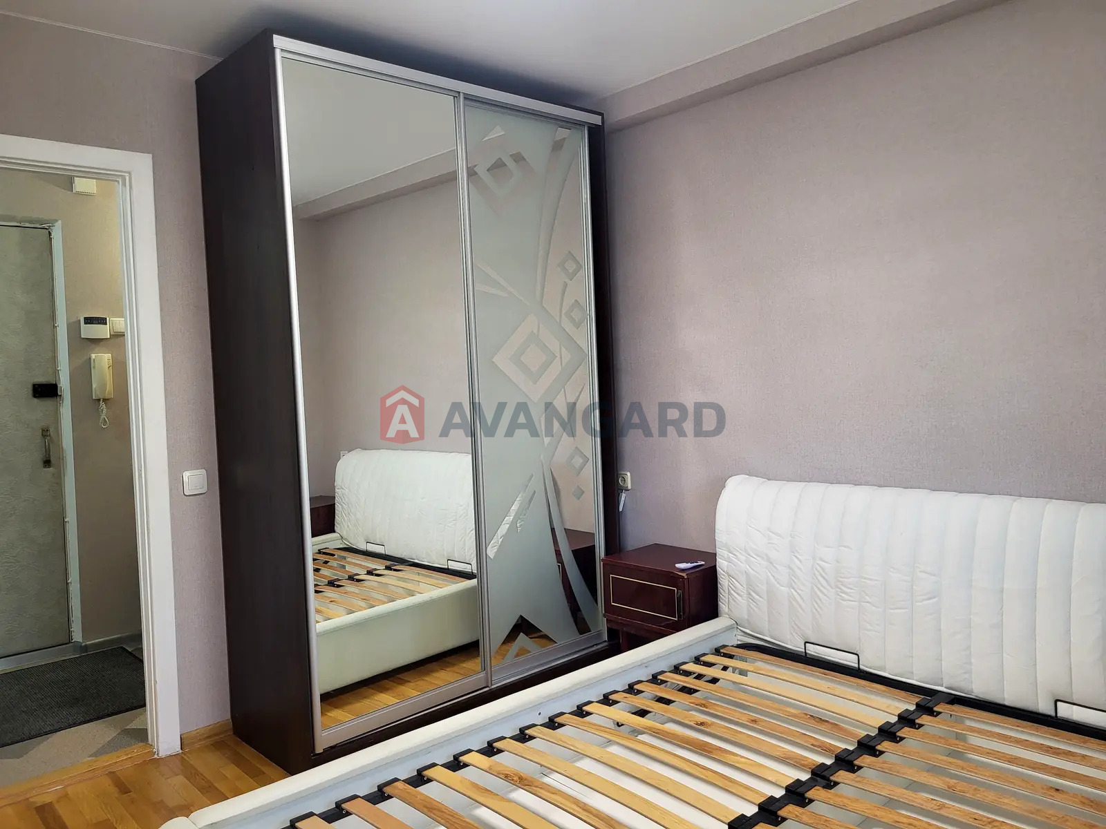 1 . , 55/30/7 . ., 8/9   4