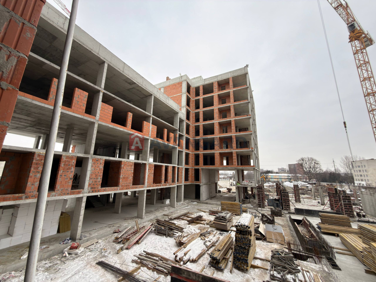 2 ��. ��������, 68/24/23 ��. �., 6/9 ������ ���� 12