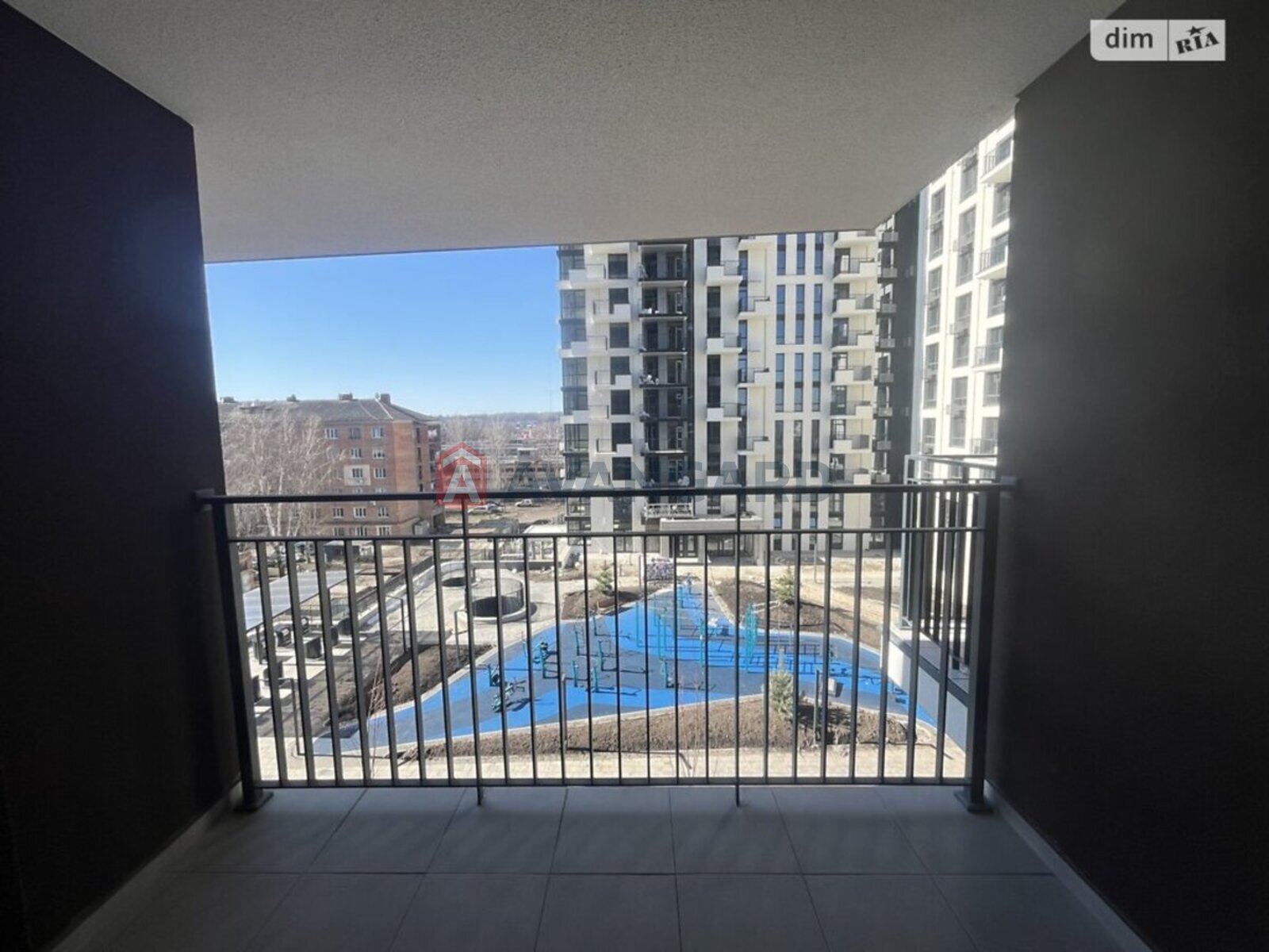 1 ��. ��������, 44/-/20.7 ��. �., 4/18 ������ ���� 3