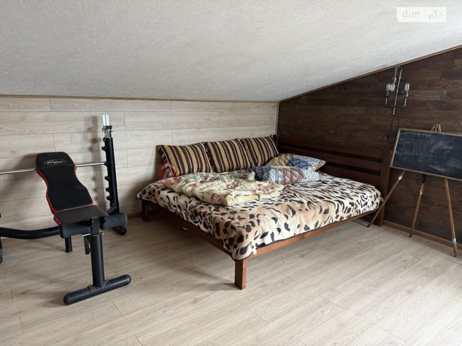 3 ��. ��������, 140/85/20 ��. �., 3/3 ������ ���� 3