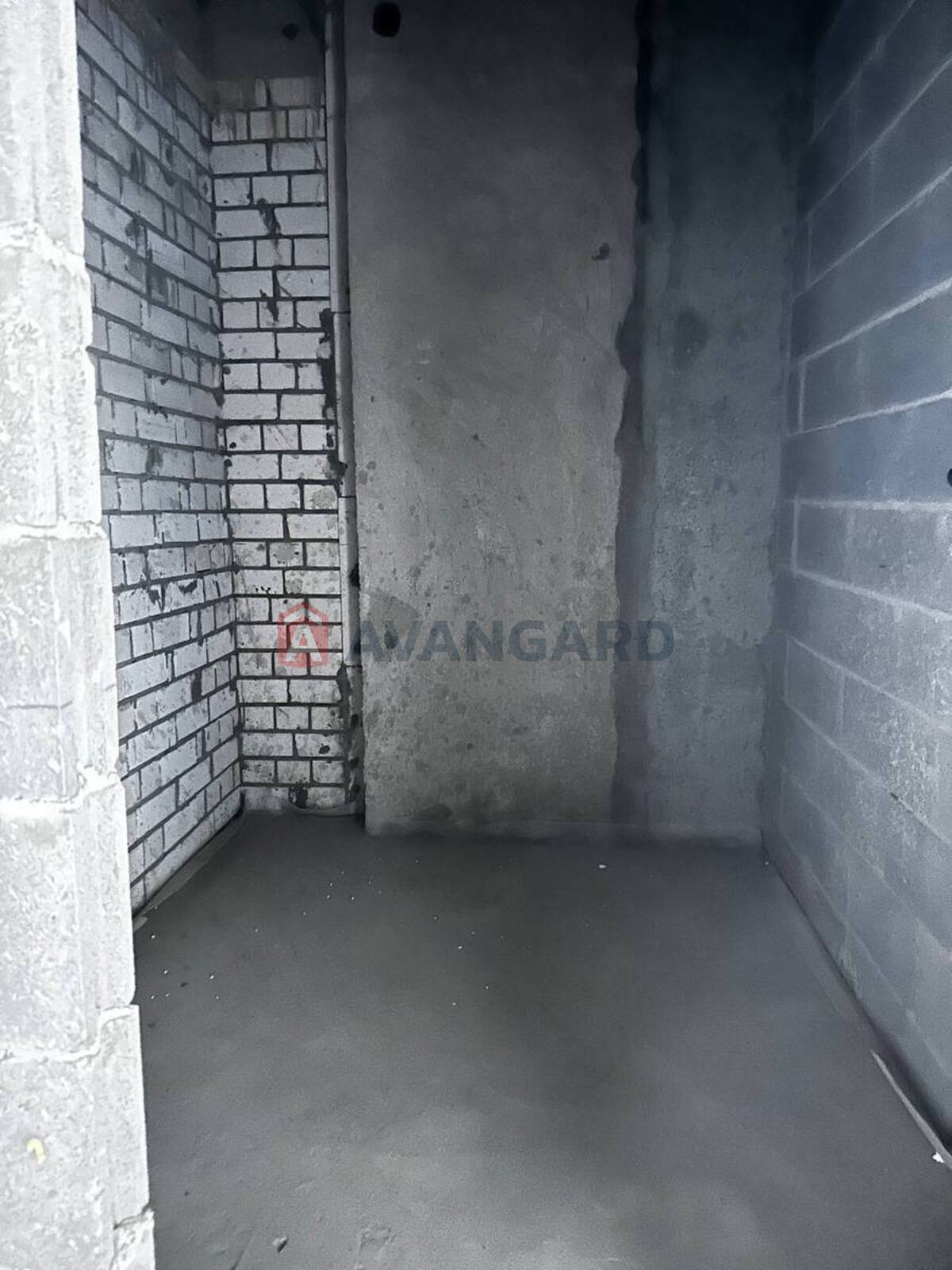 1 ��. ��������, 33/18/5 ��. �., 12/12 ������ ���� 6