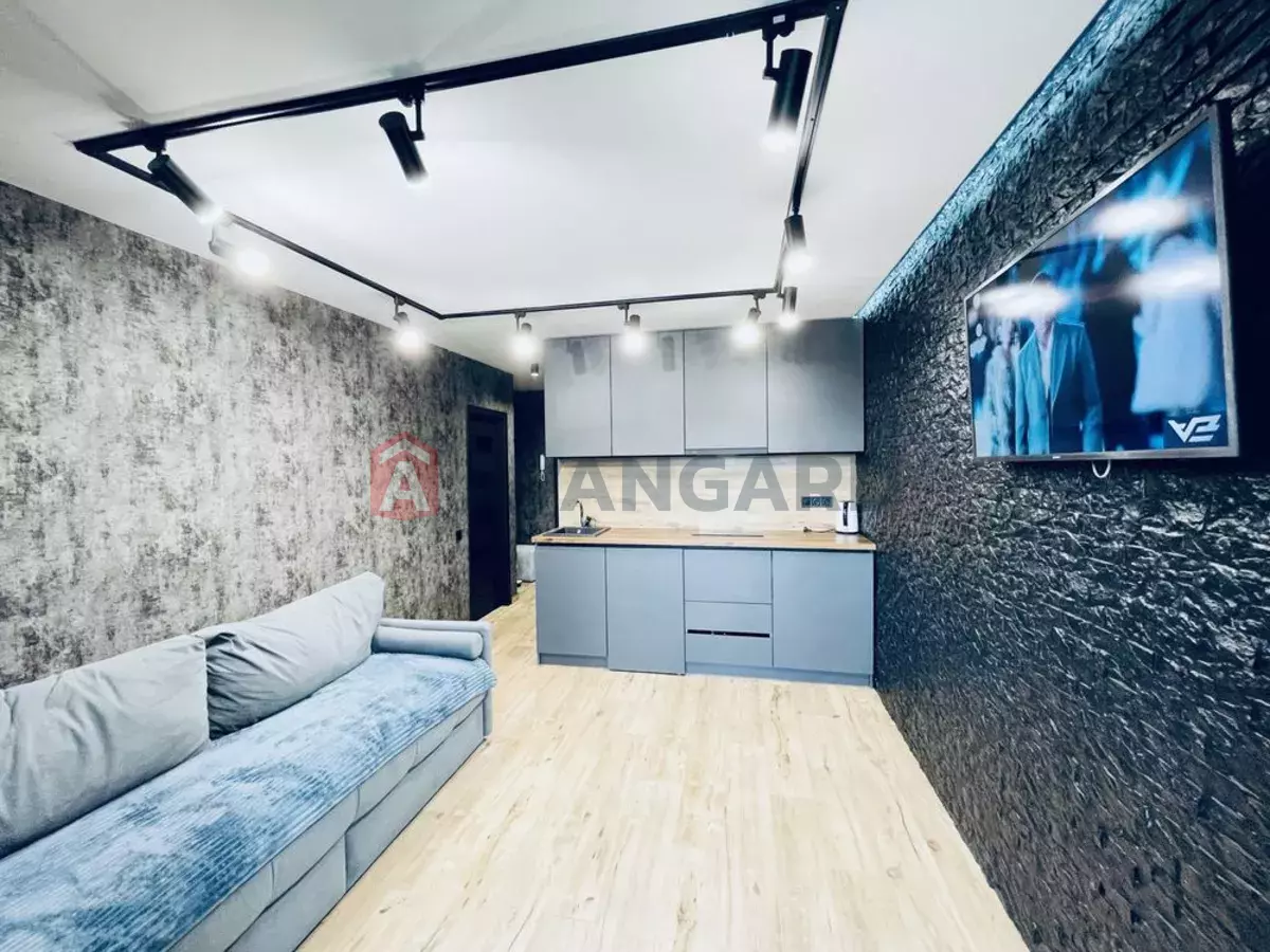 2 ��. ��������, 50/-/18 ��. �., 6/12 ������ ���� 1