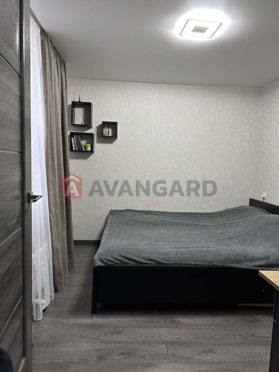 3 ��. ��������, 46/-/11 ��. �., 3/5 ������ ���� 10