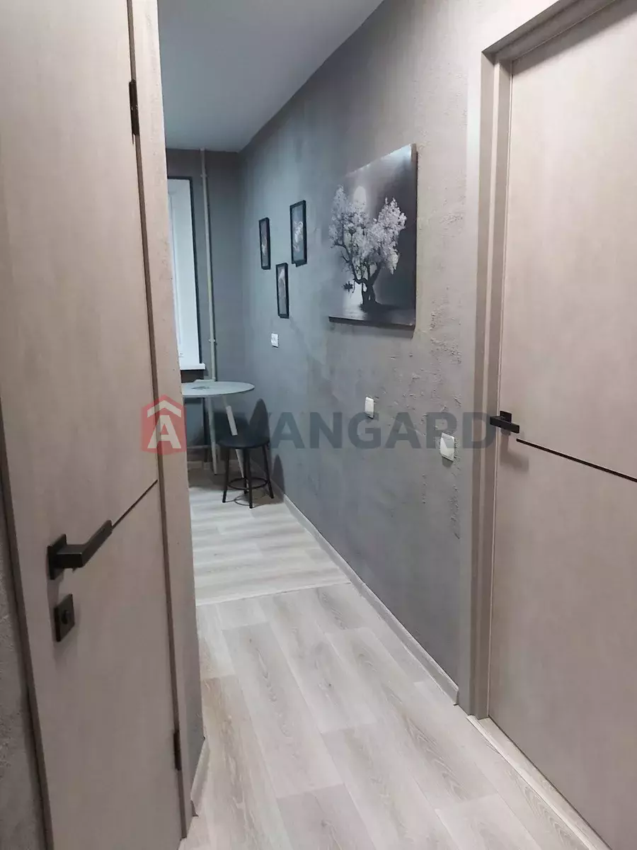 1 ��. ��������, 33/-/6 ��. �., 4/5 ������ ���� 13