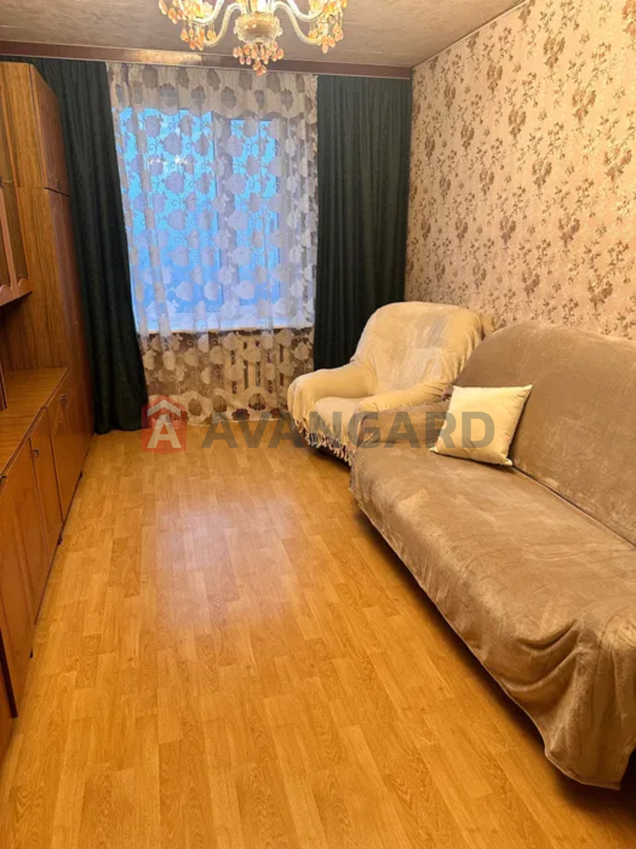 3 ��. ��������, 67/-/8 ��. �., 14/16 ������ ���� 9