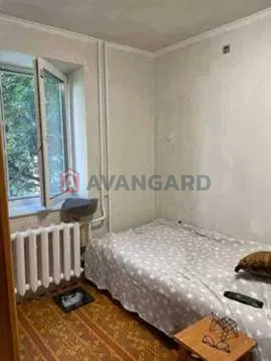 4 ��. ��������, 84/-/7 ��. �., 1/9 ������ ���� 13