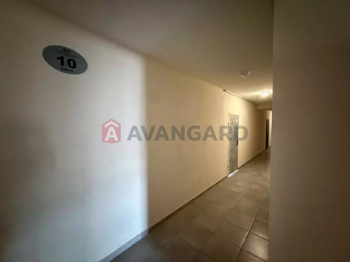 2 ��. ��������, 44/-/20 ��. �., 10/10 ������ ���� 9