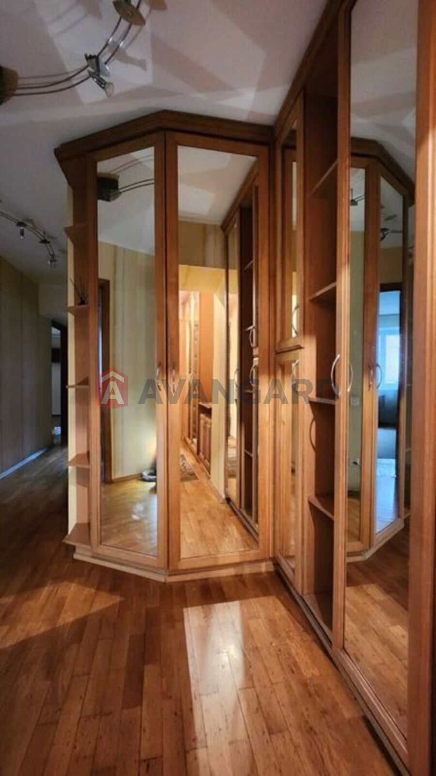 2 ��. ��������, 64/-/9 ��. �., 4/10 ������ ���� 10