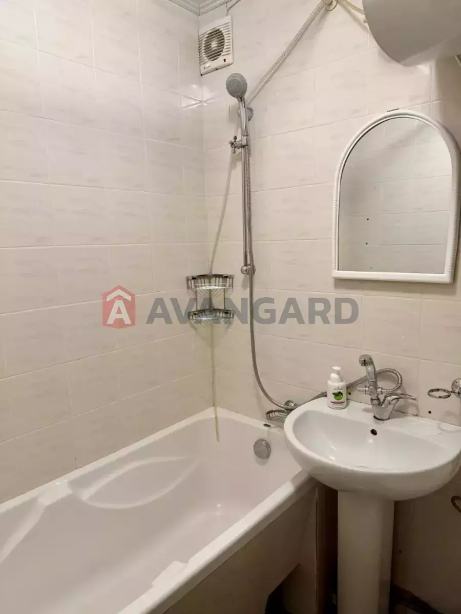 2 . , 44/-/6 . ., 4/5   11