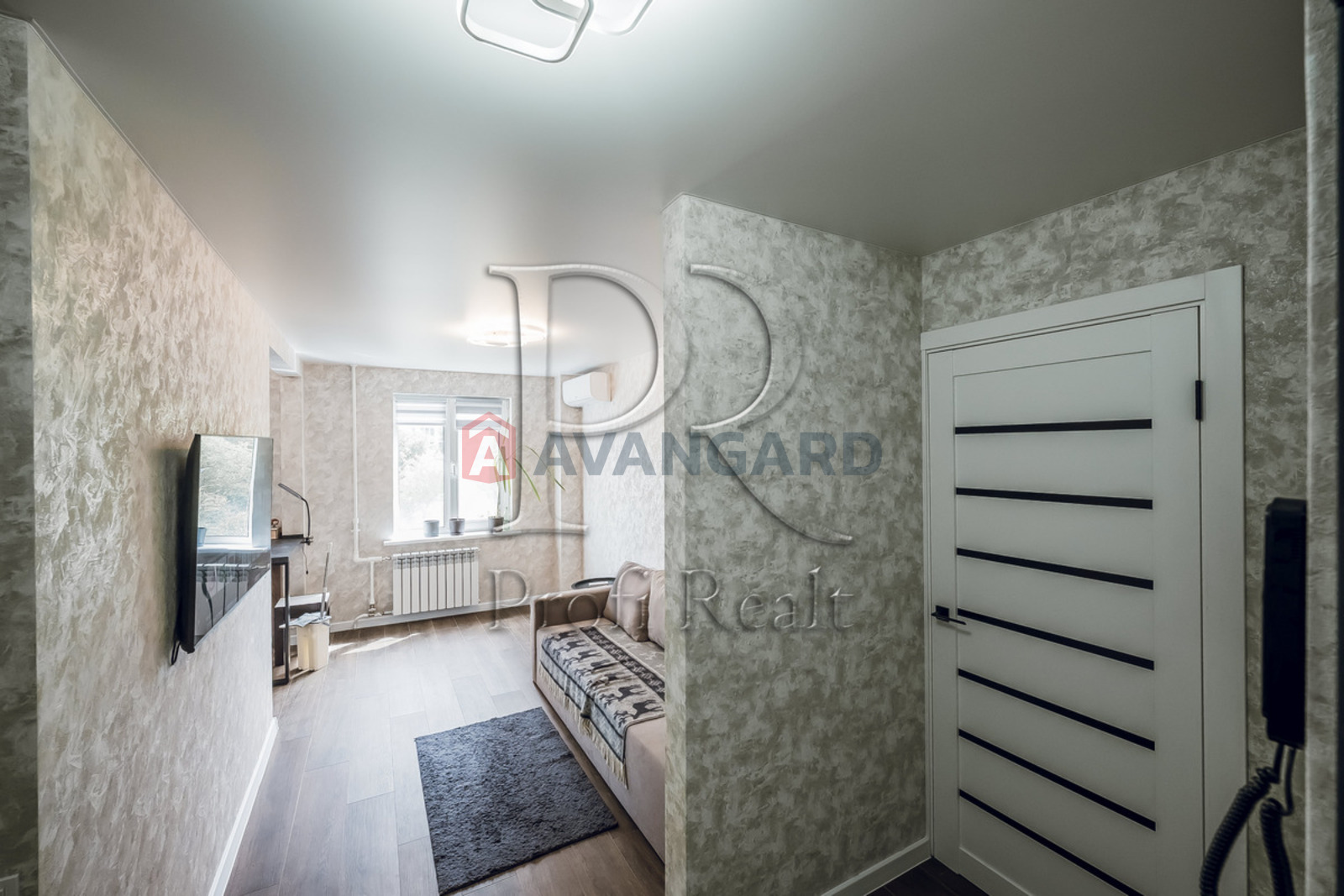 2 ��. ��������, 45/27/8 ��. �., 4/9 ������ ���� 10