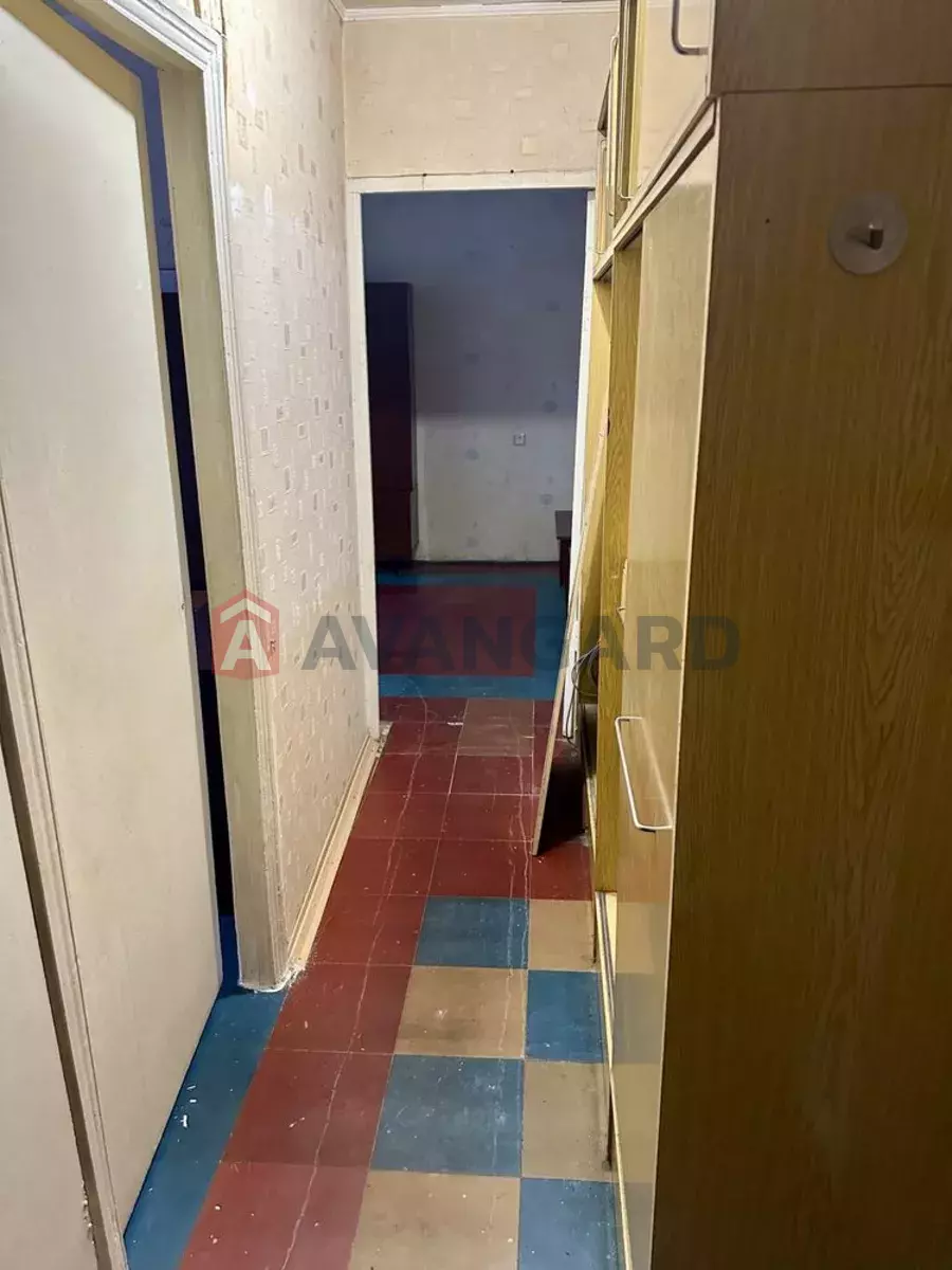 3 ��. ��������, 63/-/8 ��. �., 4/9 ������ ���� 17