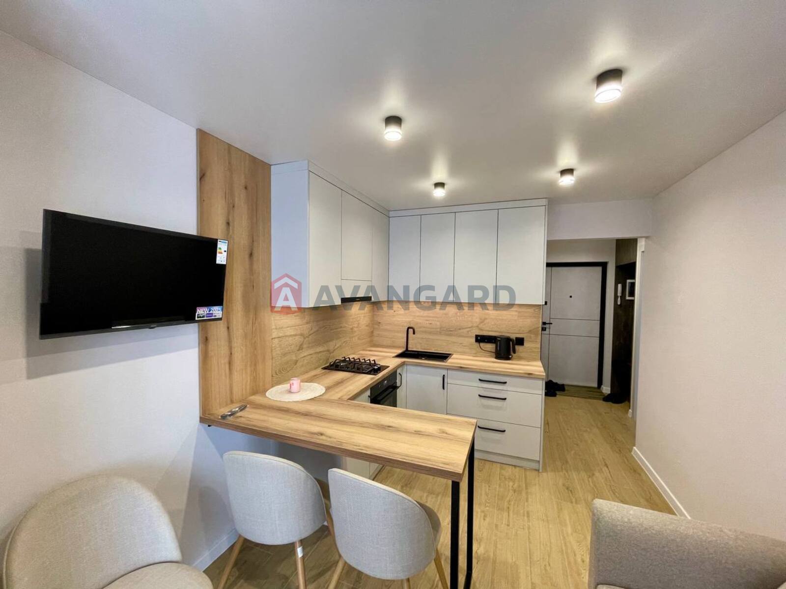 1 ��. ��������, 41/16/20 ��. �., 9/10 ������ ���� 7