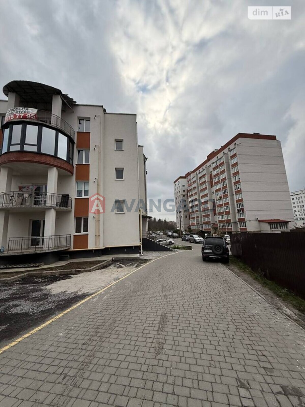 3 ��. ��������, 84/46/11 ��. �., 4/9 ������ ���� 6