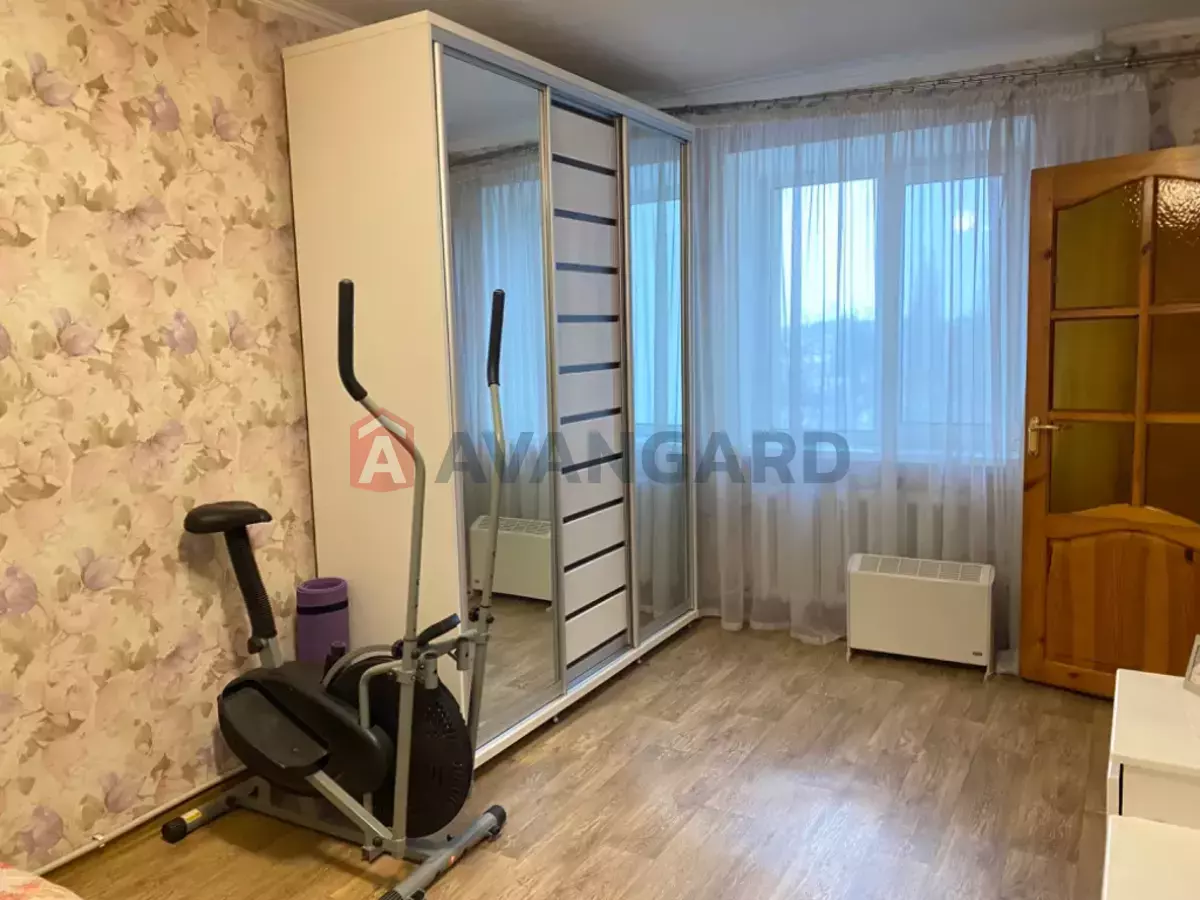 4 ��. ��������, 103/-/- ��. �., 4/9 ������ ���� 17