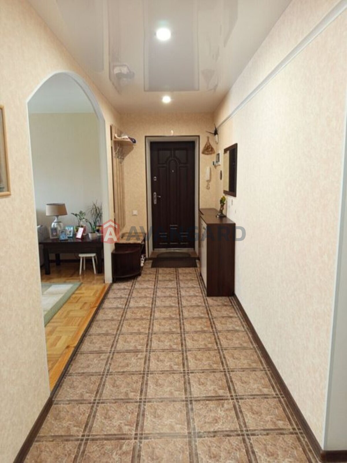 3 . , 68/-/9 . ., 6/9   18