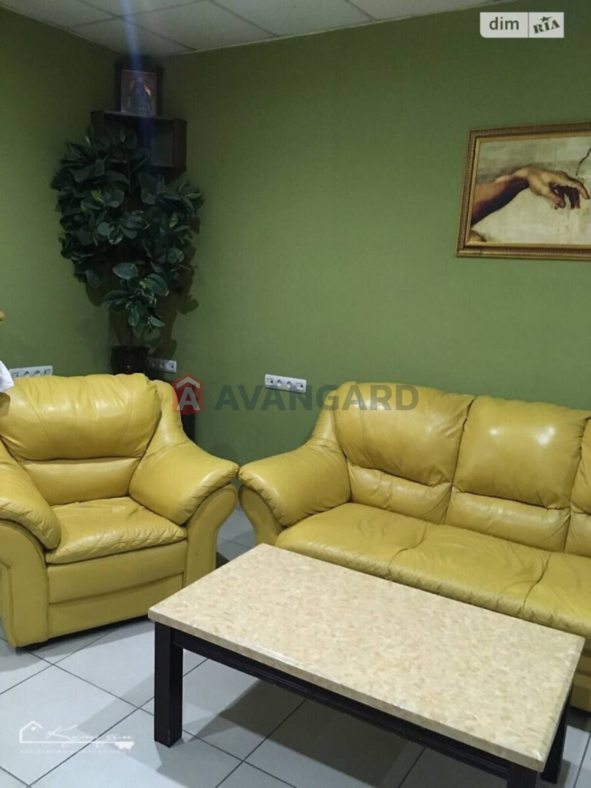 2 ��. ��������, 61/48/9 ��. �., 1/3 ������ ���� 4