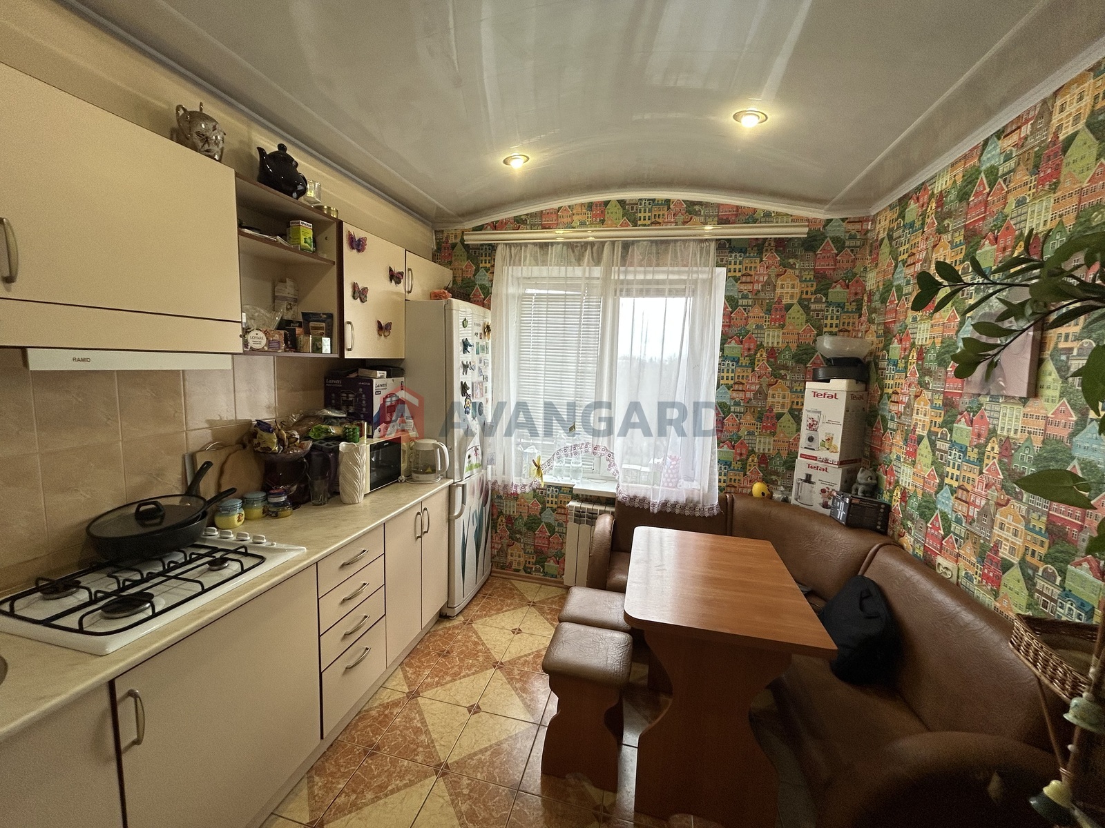 2 ��. ��������, 49,85/47,6/8,4 ��. �., 9/9 ������ ���� 9