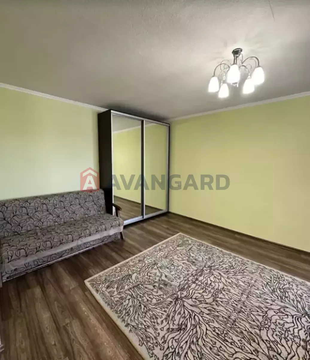 1 ��. ��������, 39/20/9 ��. �., 10/10 ������ ���� 3