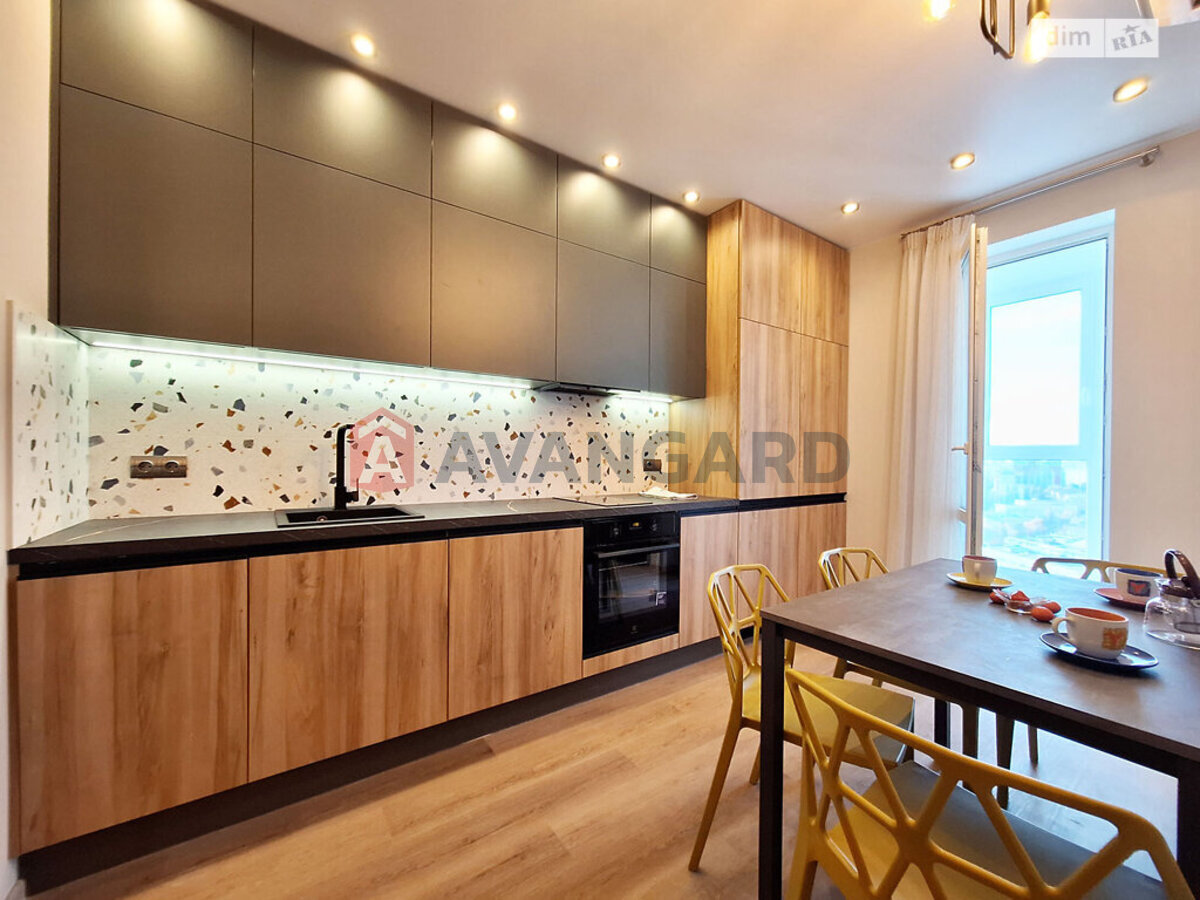 1 ��. ��������, 34/-/- ��. �., 23/25 ������ ���� 5