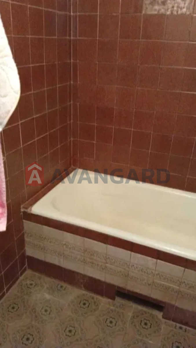 2 ��. ��������, 63/-/11 ��. �., 3/10 ������ ���� 9