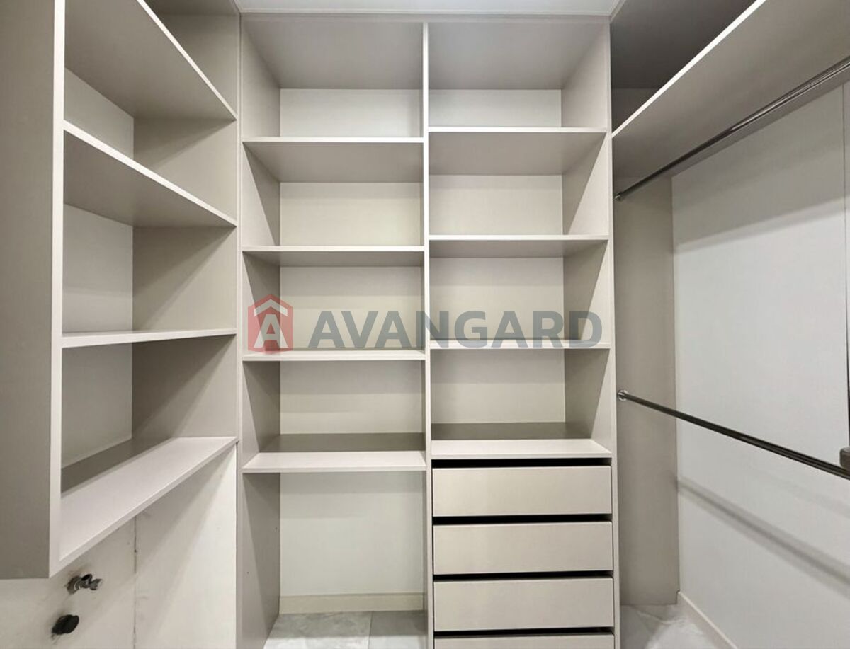 2 ��. ��������, 63/-/12 ��. �., 9/9 ������ ���� 18