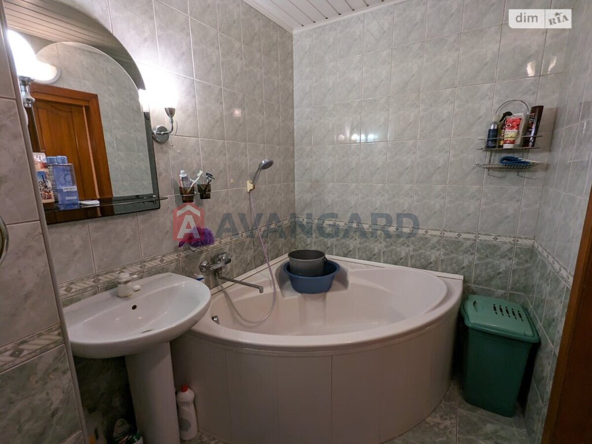 3 кім. квартира, 66/42/8 кв. м., 9/12 поверх фото 18 3 кім. квартира, 66/42/8 кв. м., 9/12 поверх фото 18