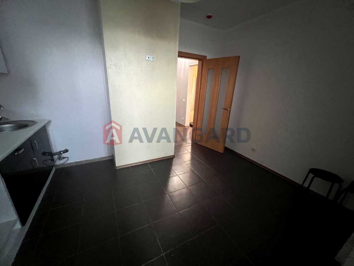 2 ��. ��������, 73.3/31.6/11.7 ��. �., 23/25 ������ ���� 3