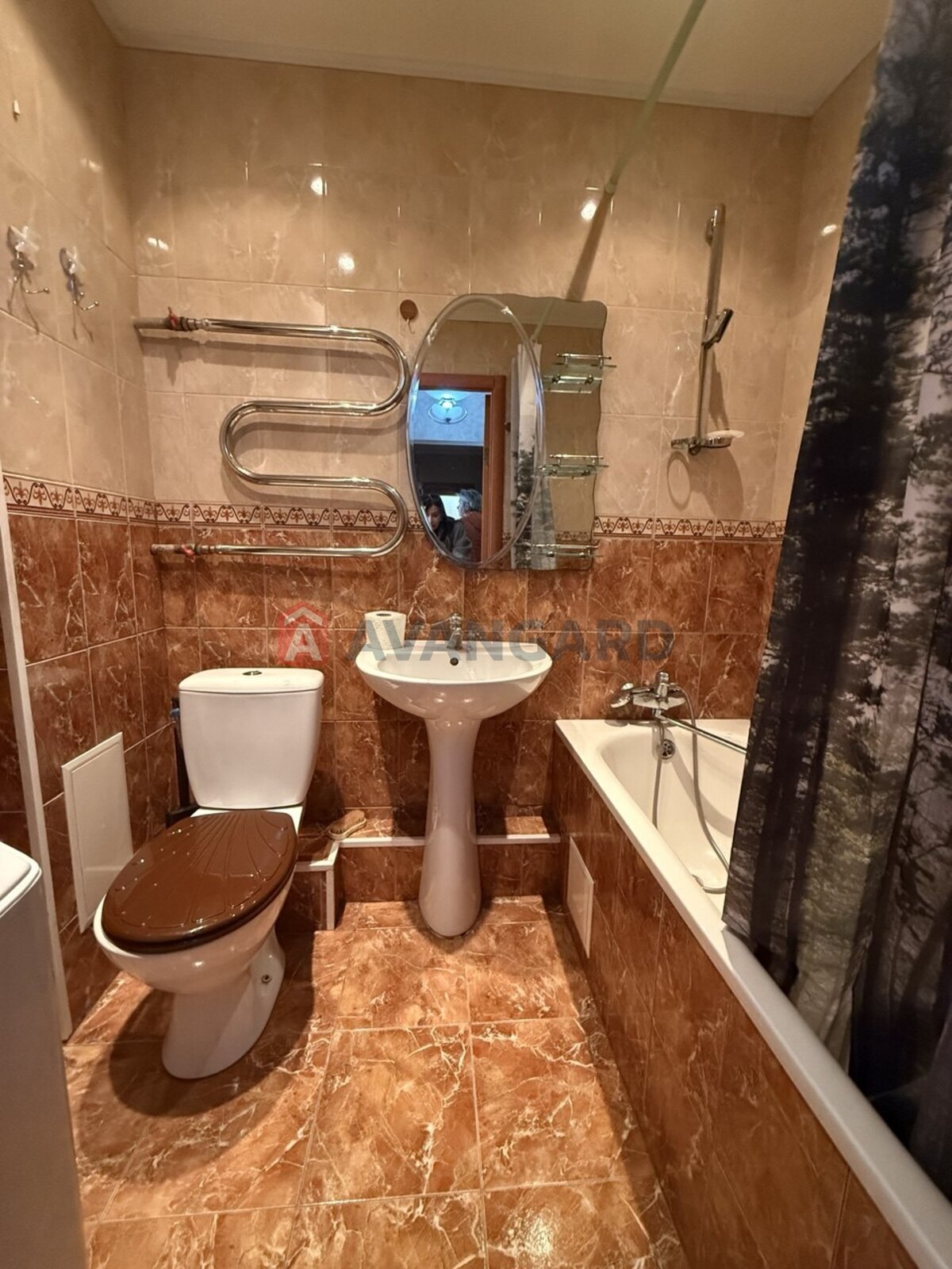 3 ��. ��������, 66,3/38/9 ��. �., 8/16 ������ ���� 9