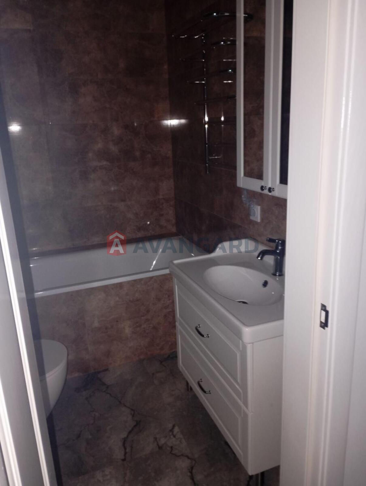 1 ��. ��������, 40/12/15 ��. �., 2/10 ������ ���� 8