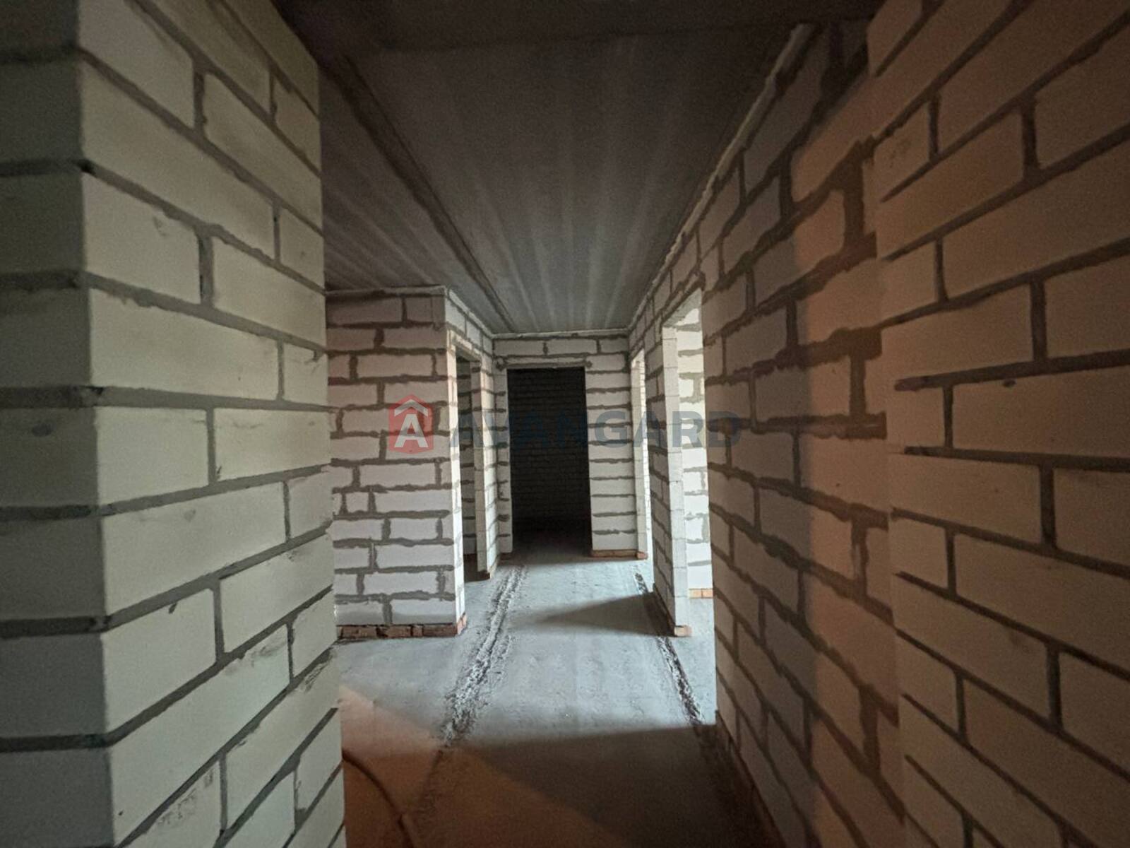 2 ��. ��������, 60/-/14 ��. �., 3/10 ������ ���� 12