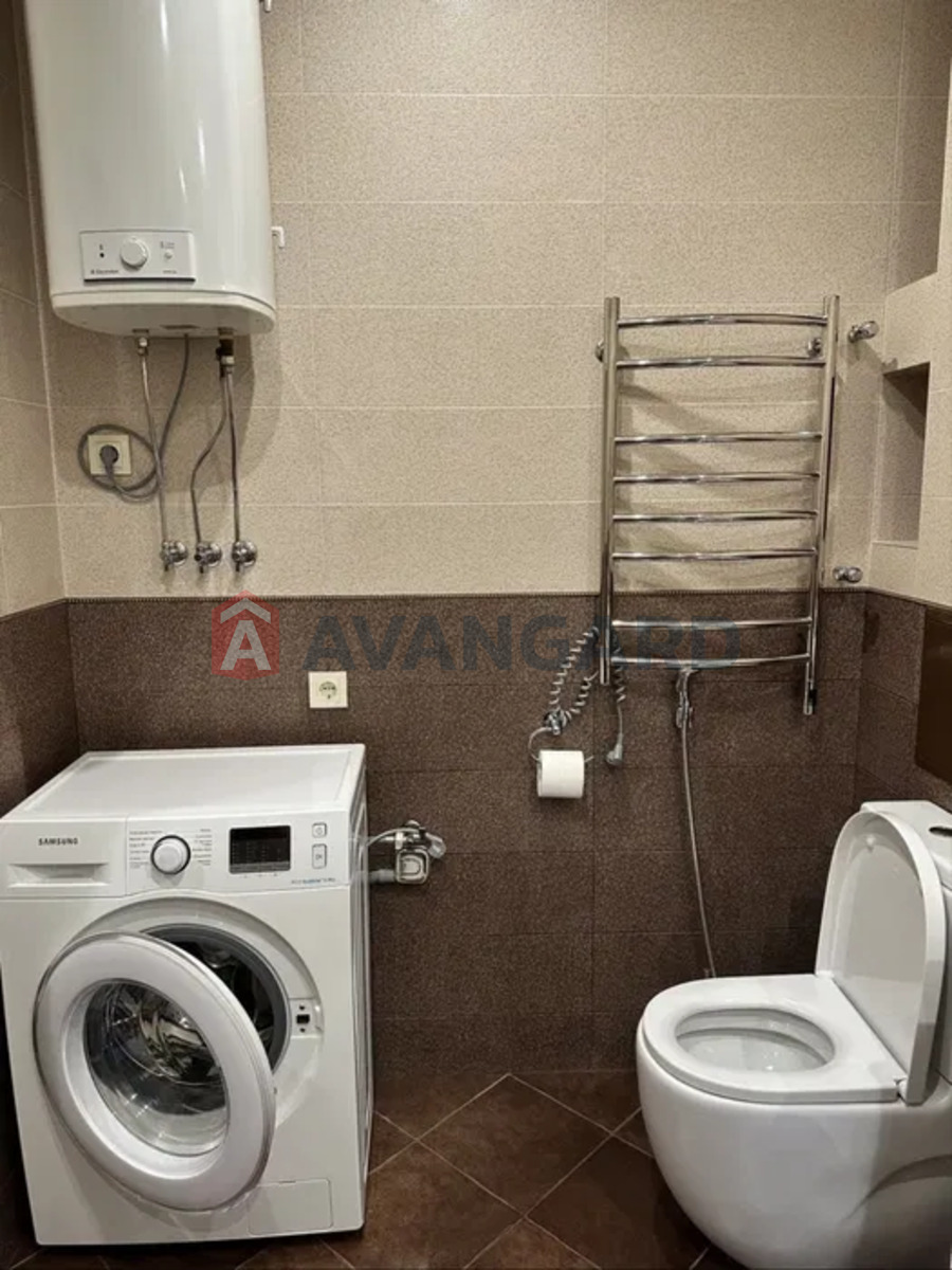 1 ����. ��������, 49/21.7/10 ��. �., 15/25 ���� ���� 5