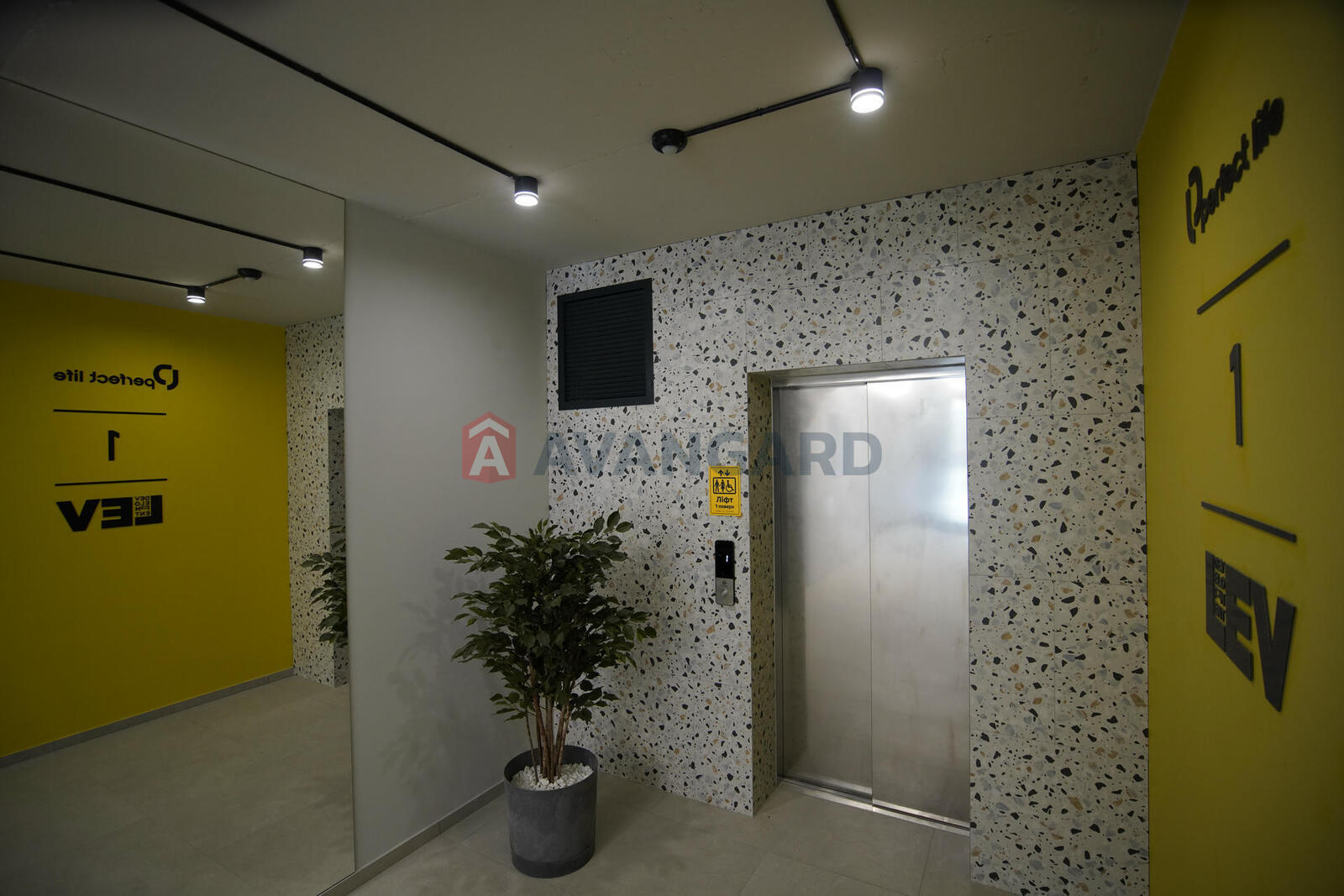 2 ��. ��������, 64.7/23.7/22.7 ��. �., 7/8 ������ ���� 5